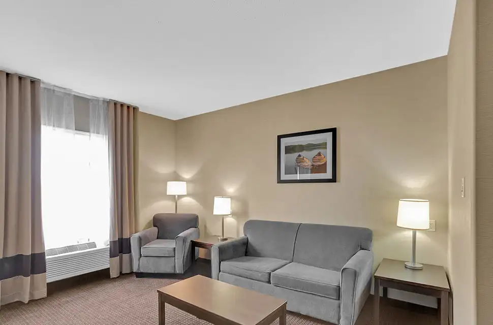 Deluxe King with Separate Bedroom